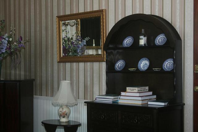 The Knoll Guesthouse Newport  Dış mekan fotoğraf